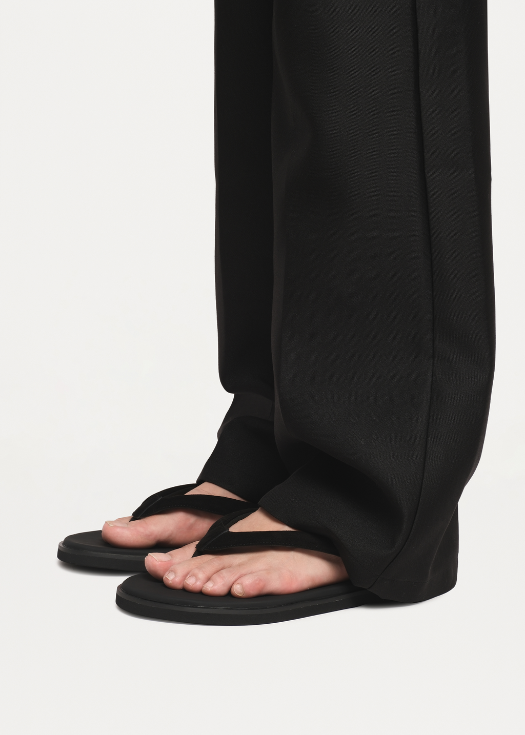 TerraHome Suede Flip-Flops Black