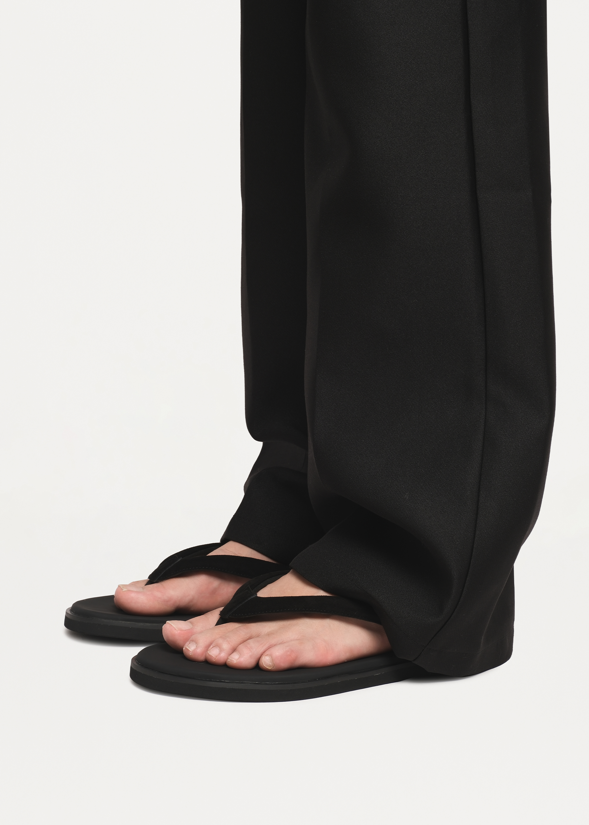 TerraHome Suede Flip-Flops Black