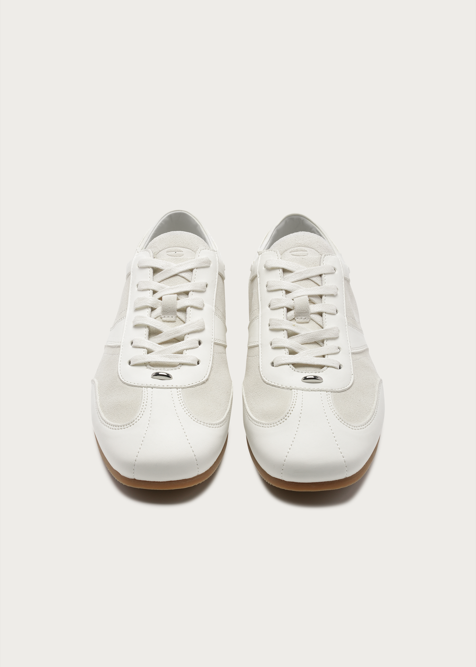 Metal-embellished white sneakers outsole detail