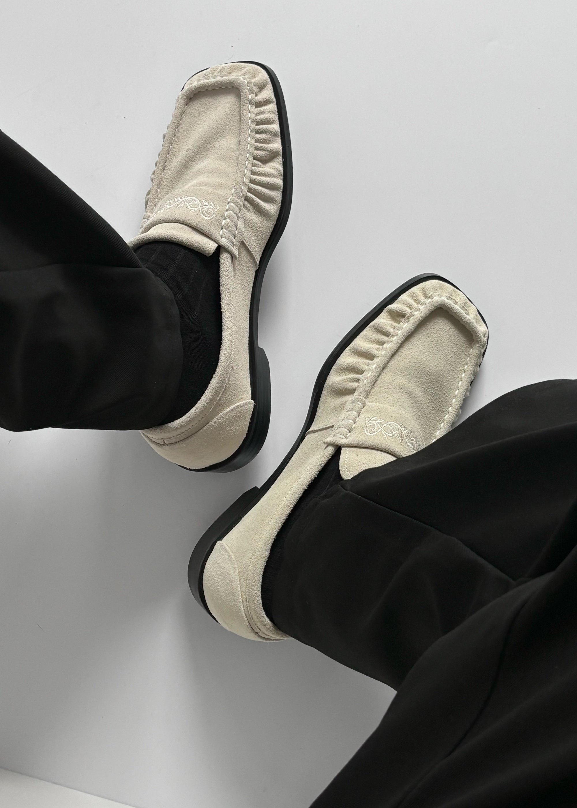 Square-Toe Vine-Engraved Loafers White