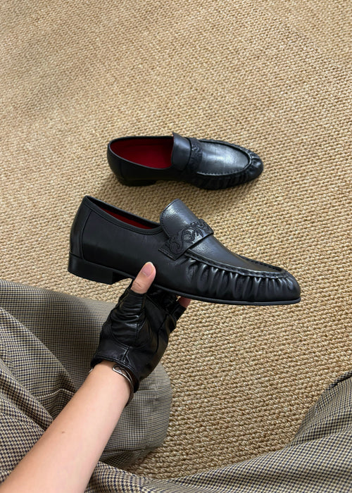 Vine Engraved Leather Loafers Black