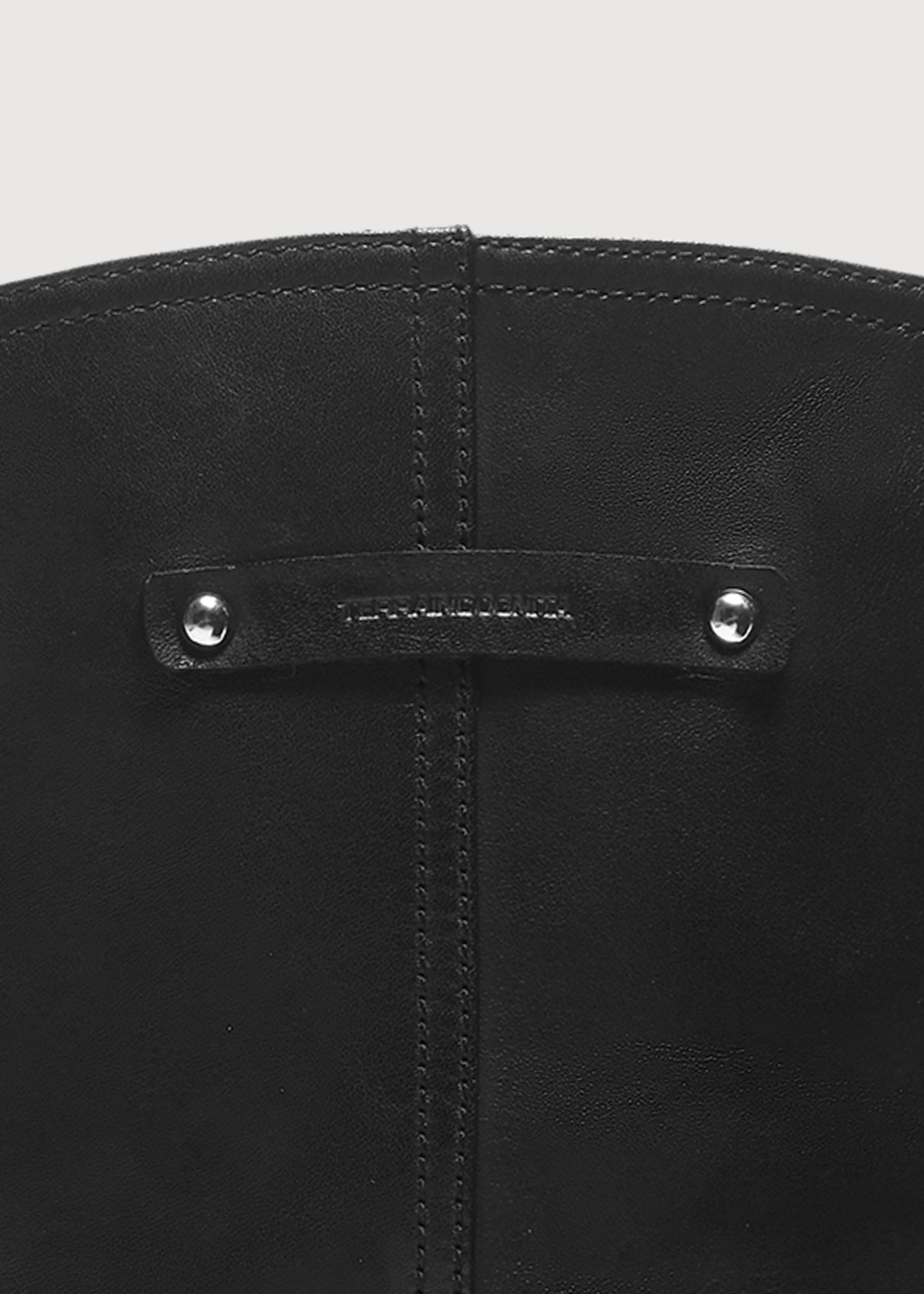 Chelsea Wood-grain heel Black