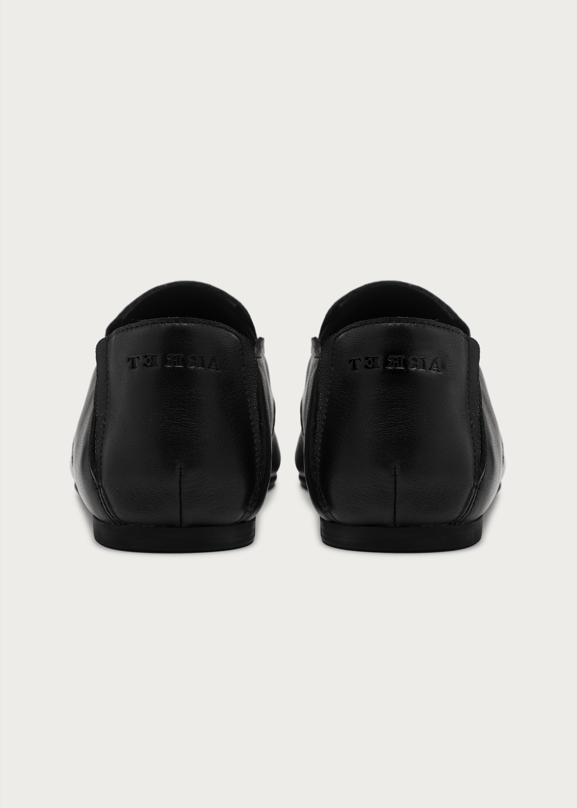 Nomad Slip-On Leather Loafers Black