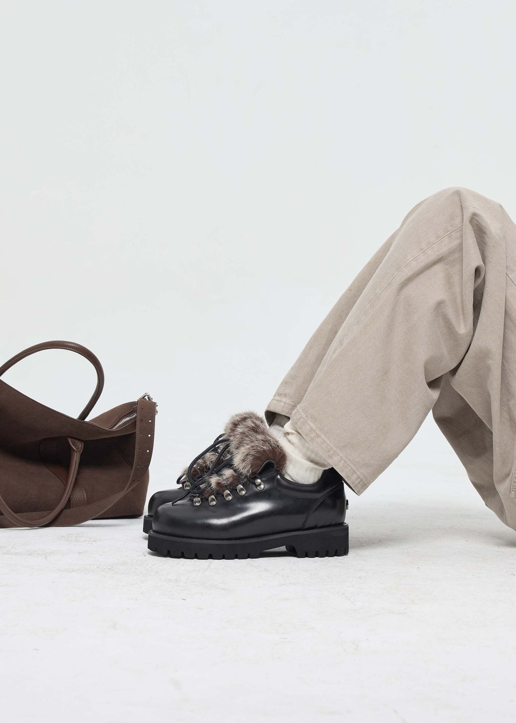 Rover Outdoor-Inspired Leather Sneakers Black