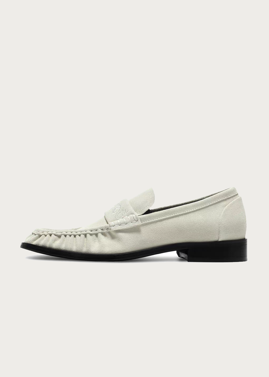 Loafers Square-toe  Vine-engraved White