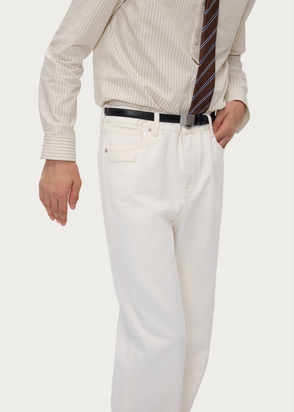 Relaxed White Straight-Leg Jeans