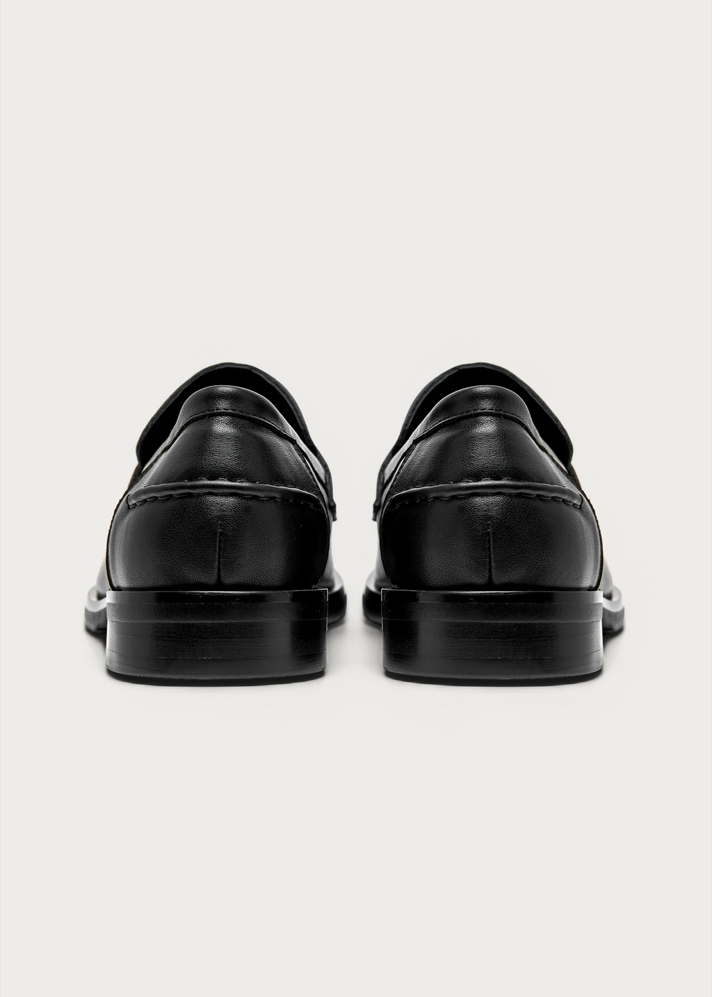 Serein Leather Loafers Black