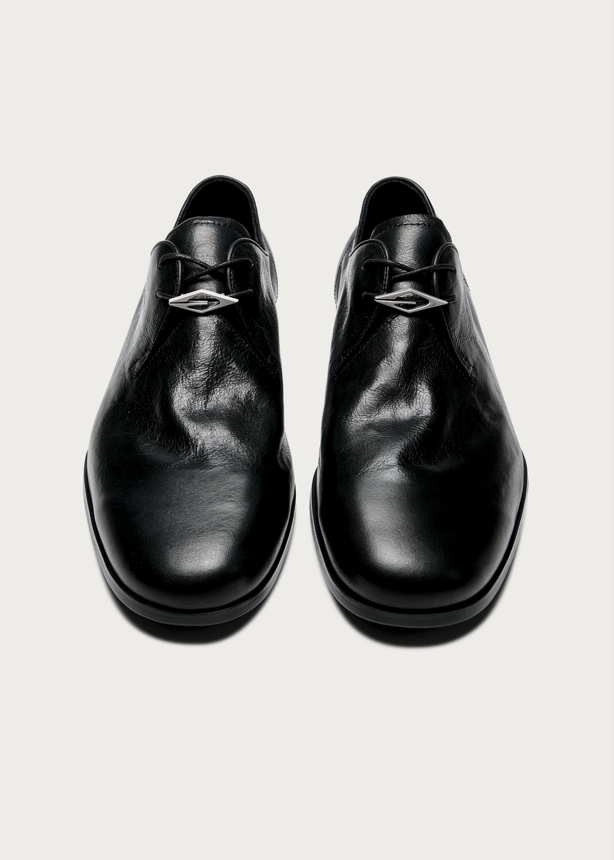 Varen Tumbled Waxed Leather Derby Shoes Black