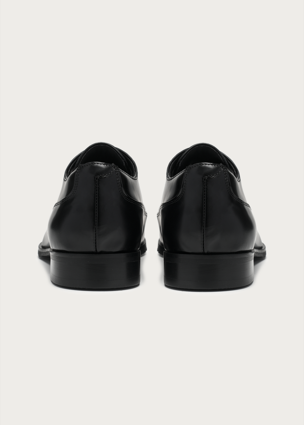 Riven Wrinkle-Texture Derby Shoes Black