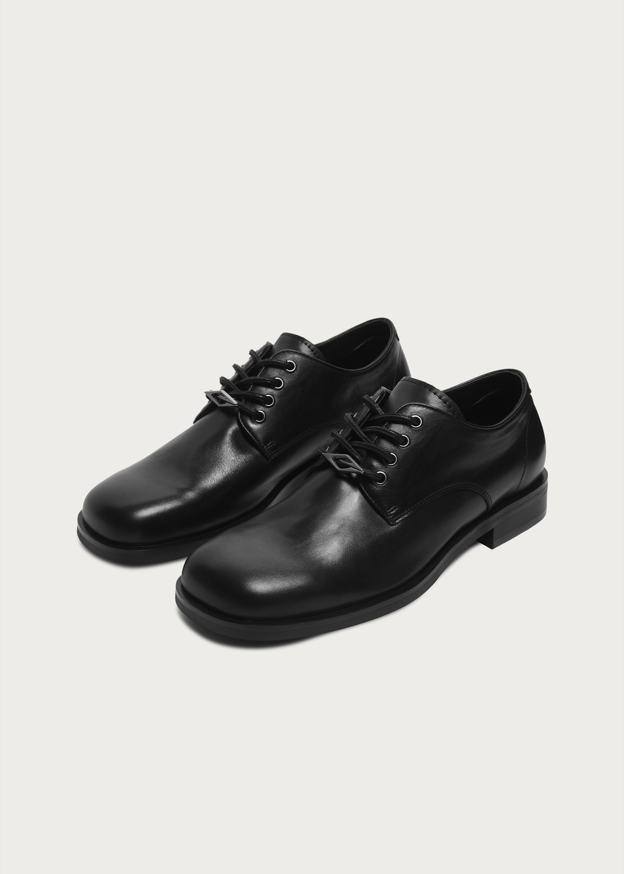 Ledger Leather Derby Shoes Black