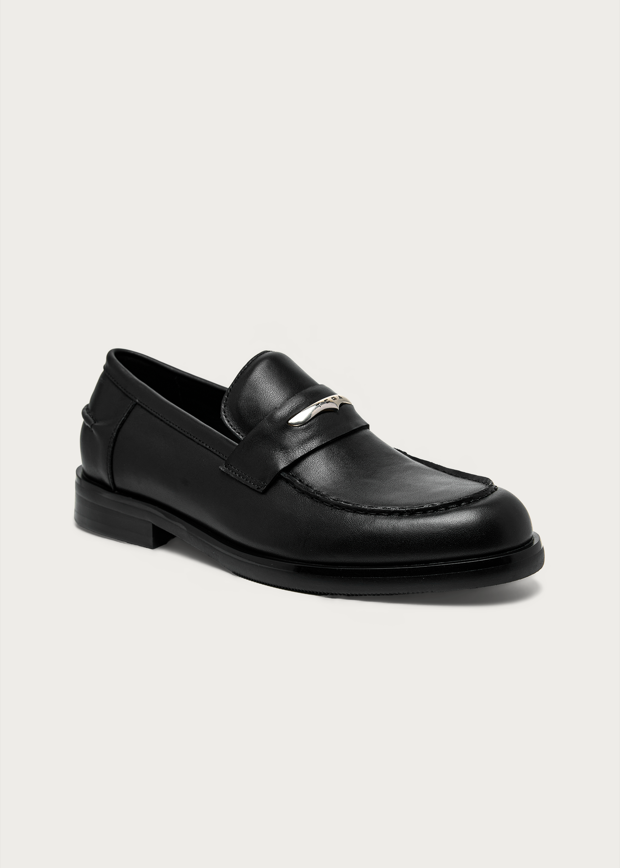 Serein Leather Loafers Black