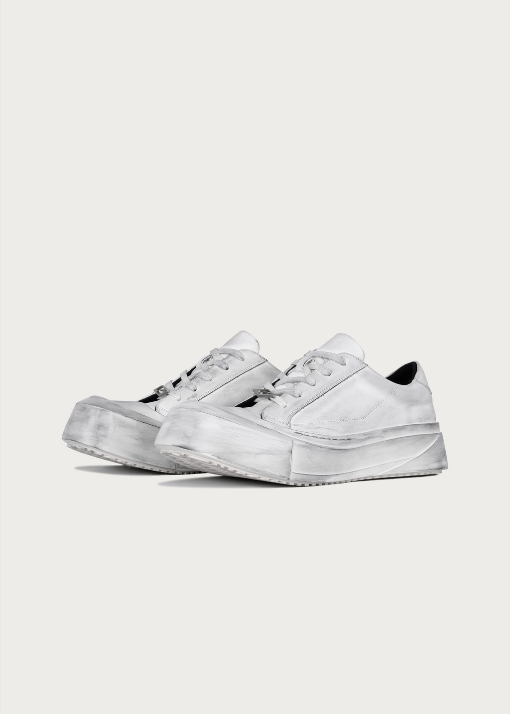 Lake Moon Skateboard Shoes Dirty White