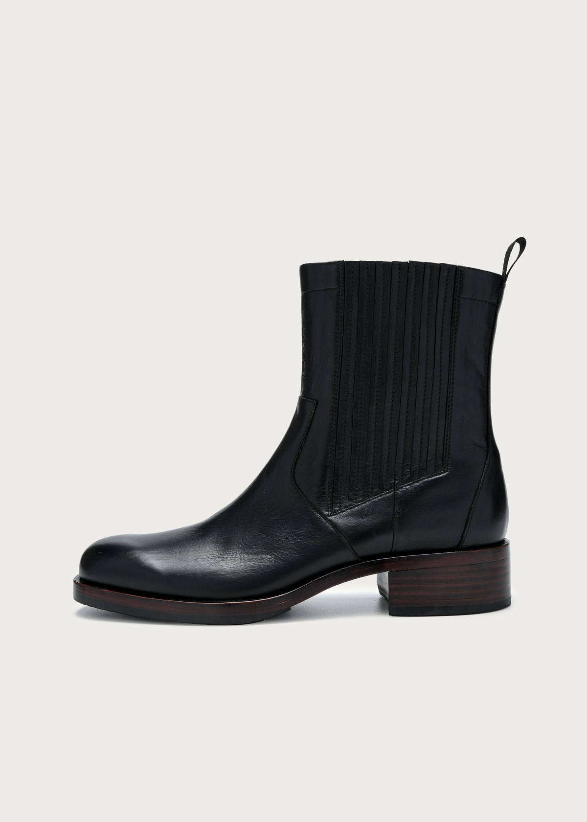 Vorn Grained Calfskin Chelsea Boots