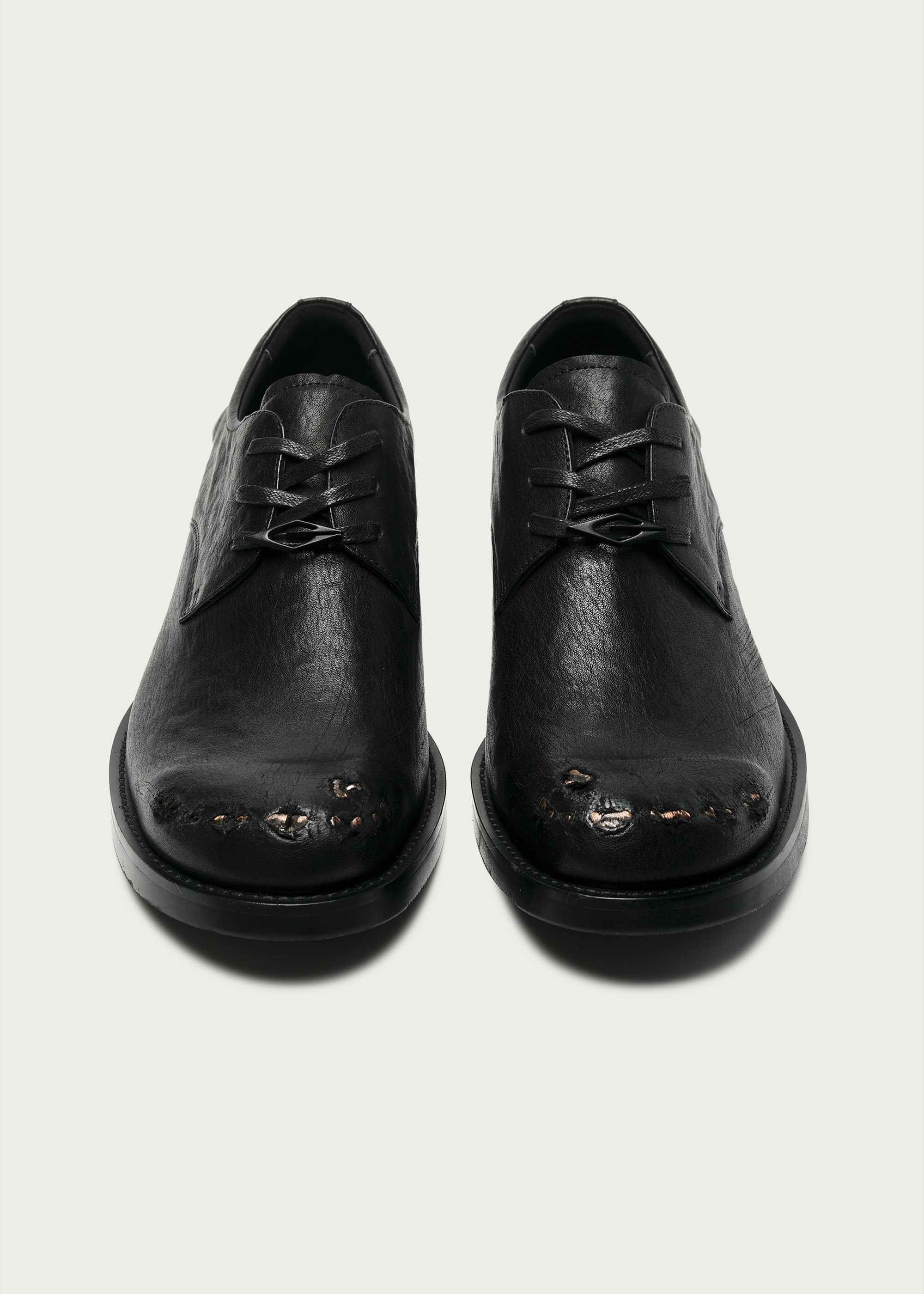 Metal-toe Derby shoes