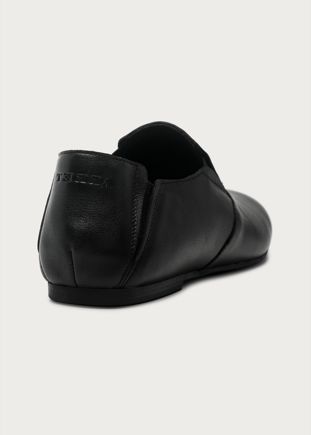 Nomad Slip-On Leather Loafers Black