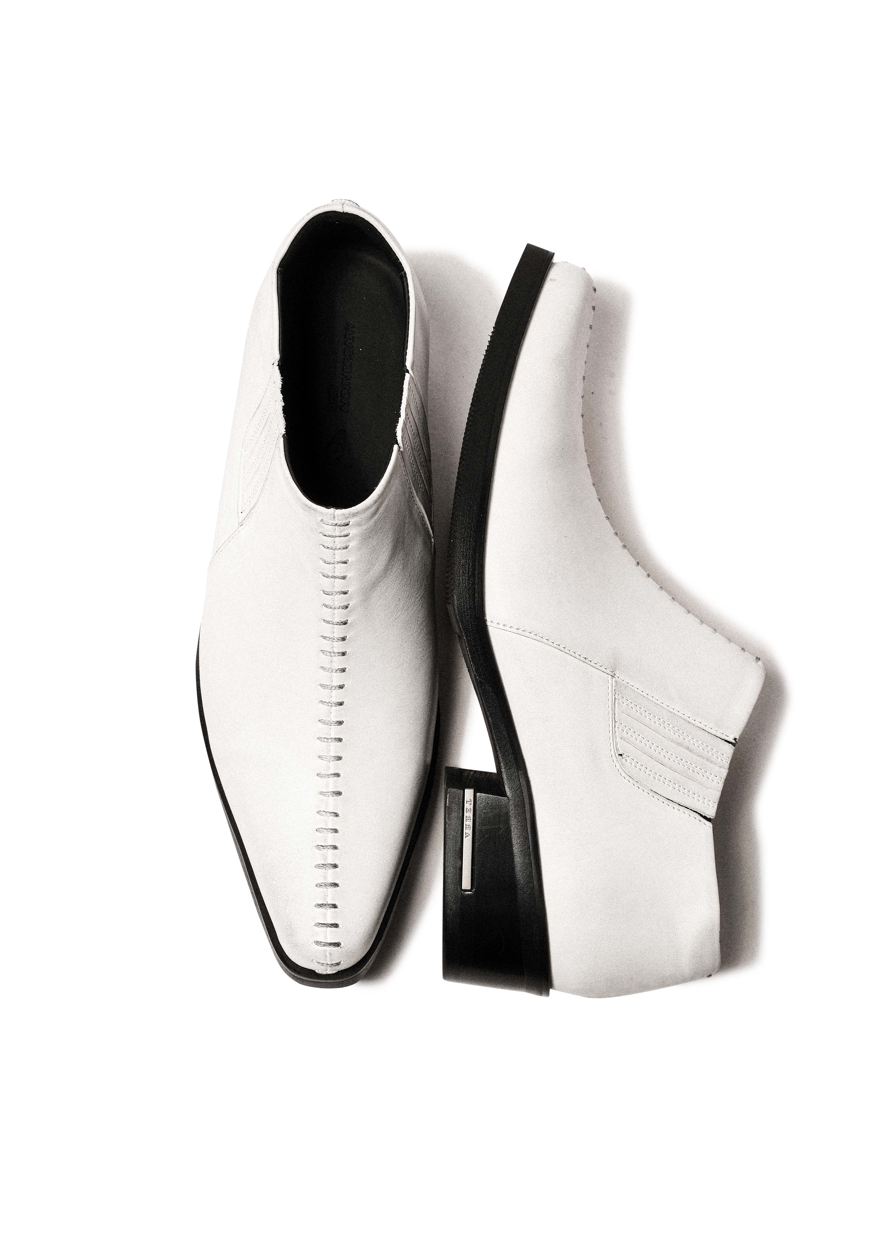 Front Stitch Cowhide Boots Dirty white