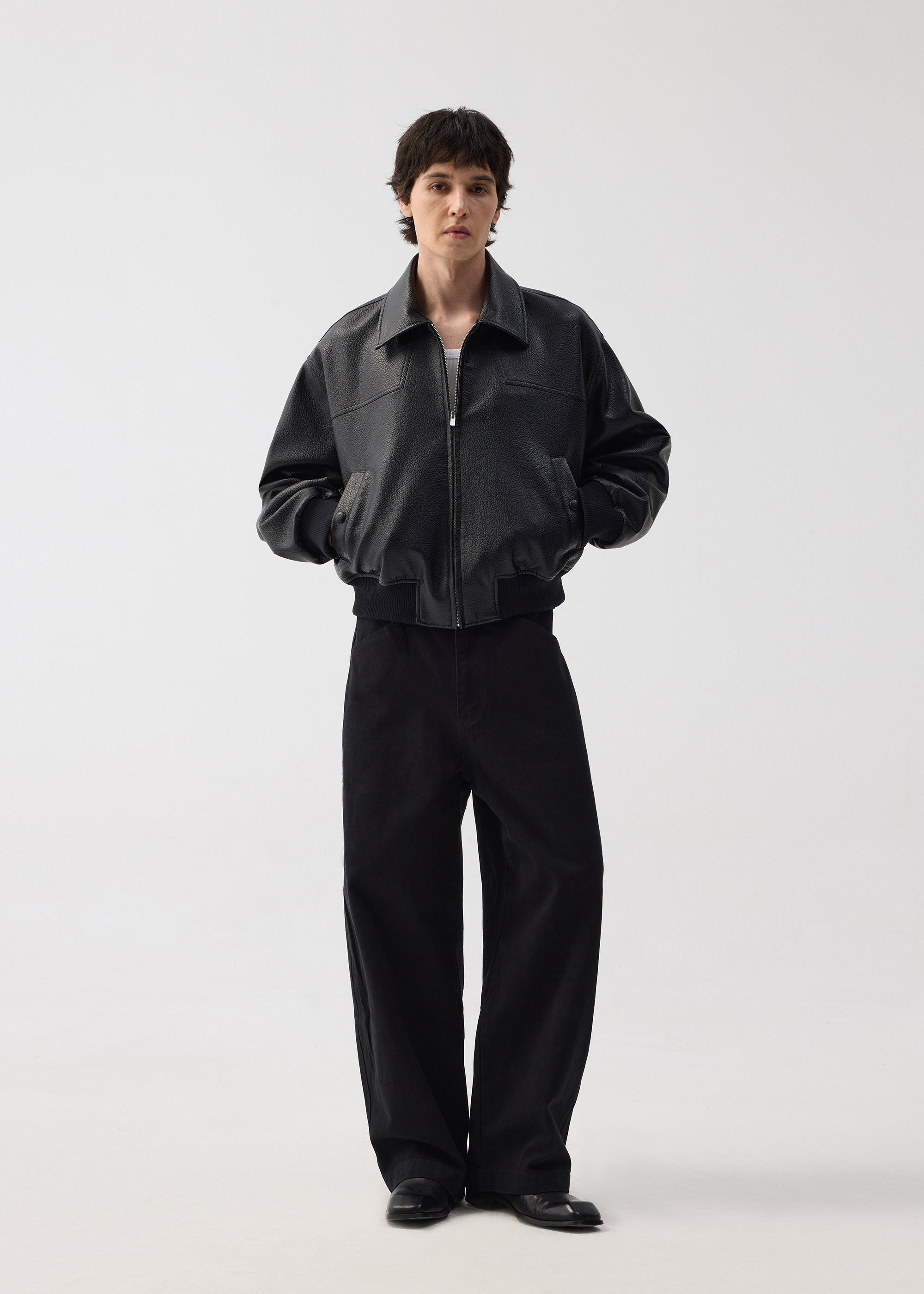 Loose-fitting jeans with an adjustable waistband Black