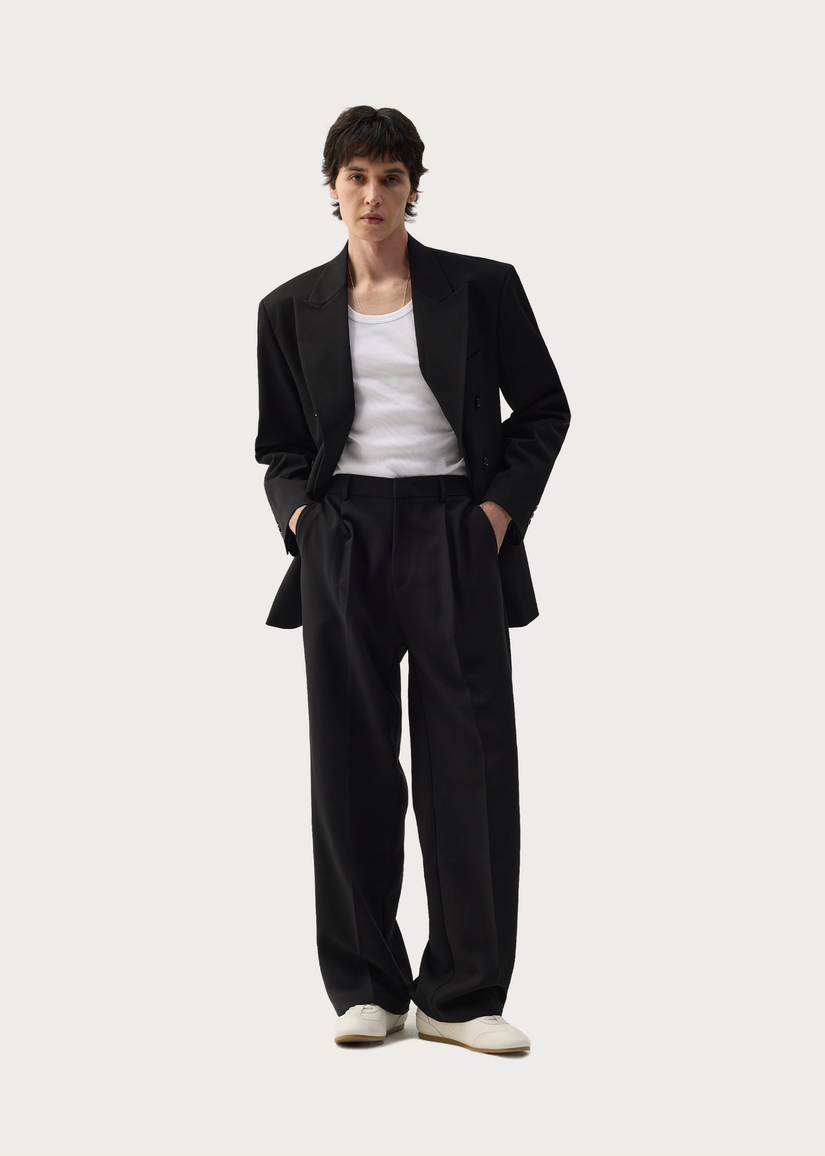 Drapey Wool-Blend Pleated Trousers Black