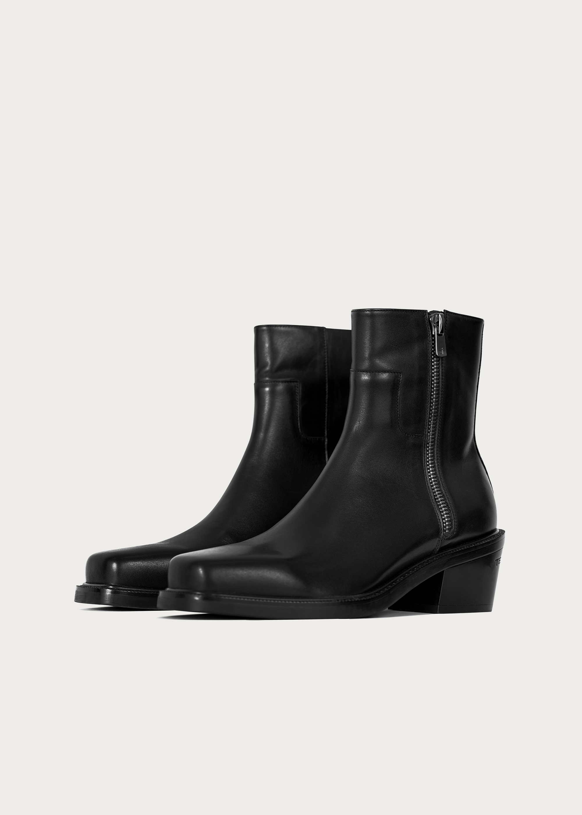 Ankle boots Square-toe Black