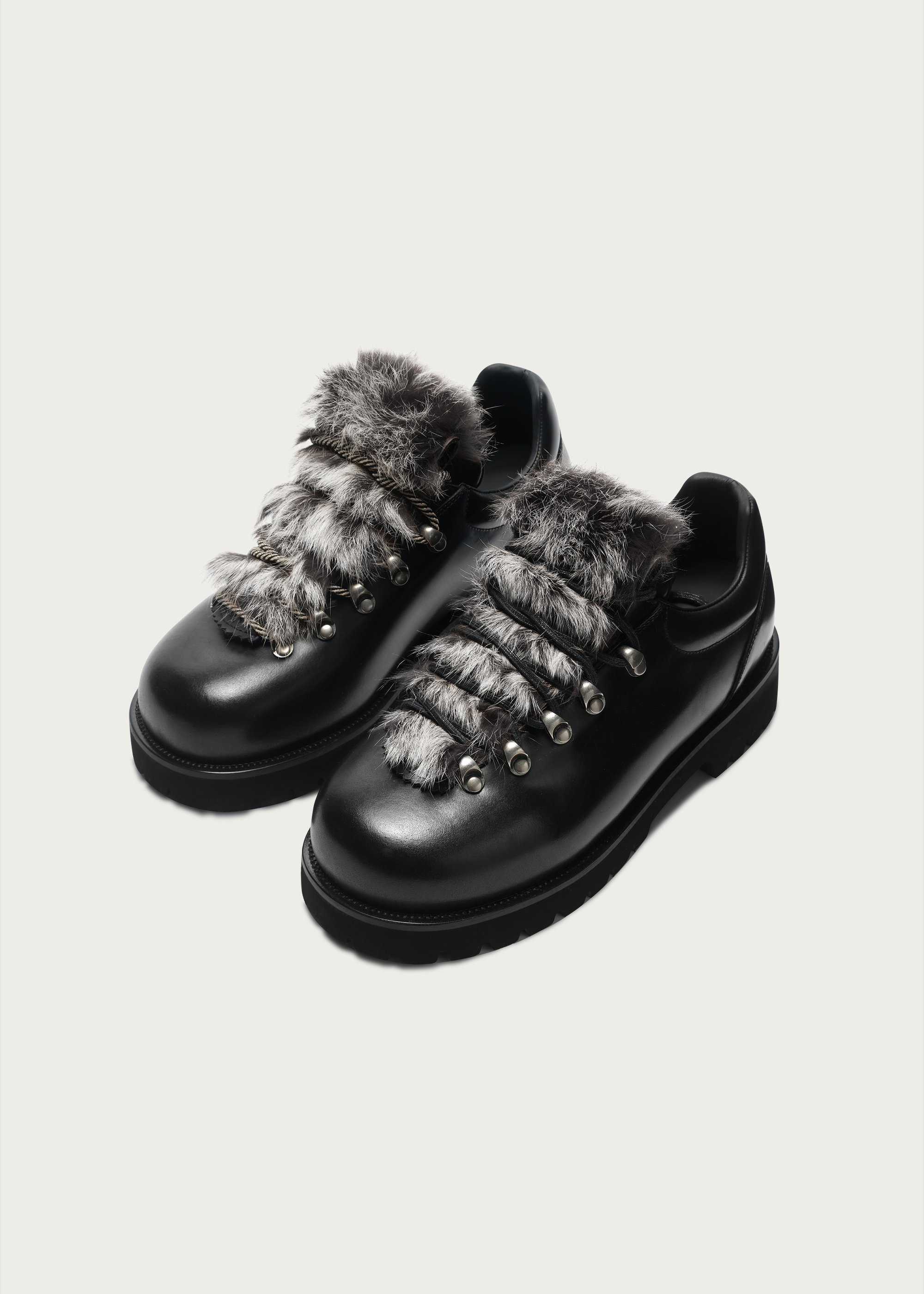 Rover Outdoor-Inspired Leather Sneakers Black