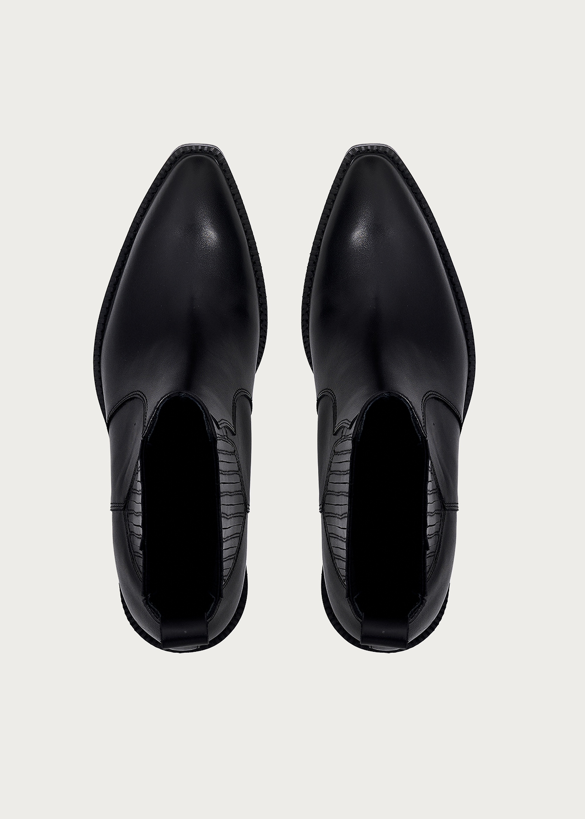 Chelsea boots Pointed-toe Calfskin Obsidian black