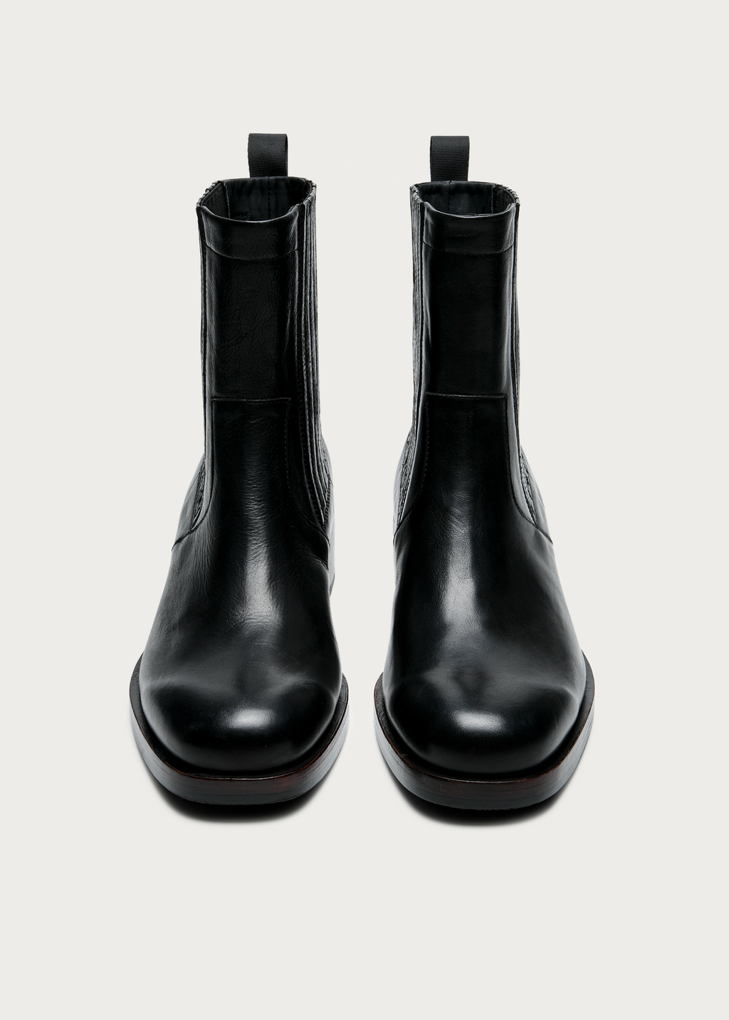 Vorn Grained Calfskin Chelsea Boots