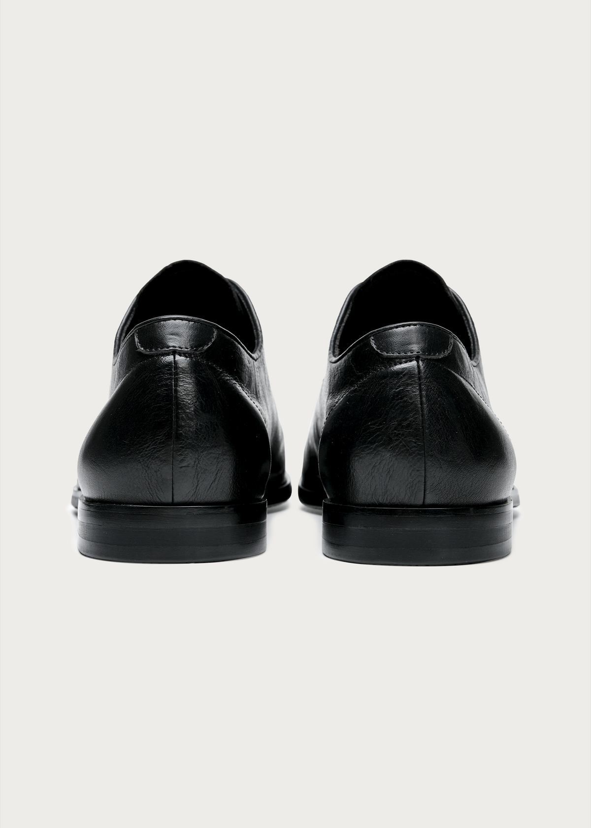 Varen Tumbled Waxed Leather Derby Shoes Black