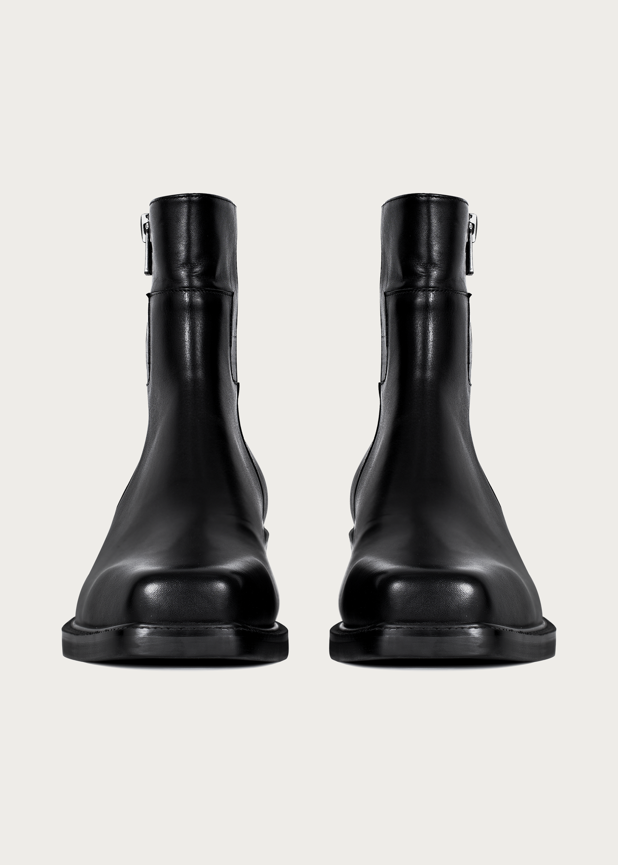 Chelsea boots Square-toe Black