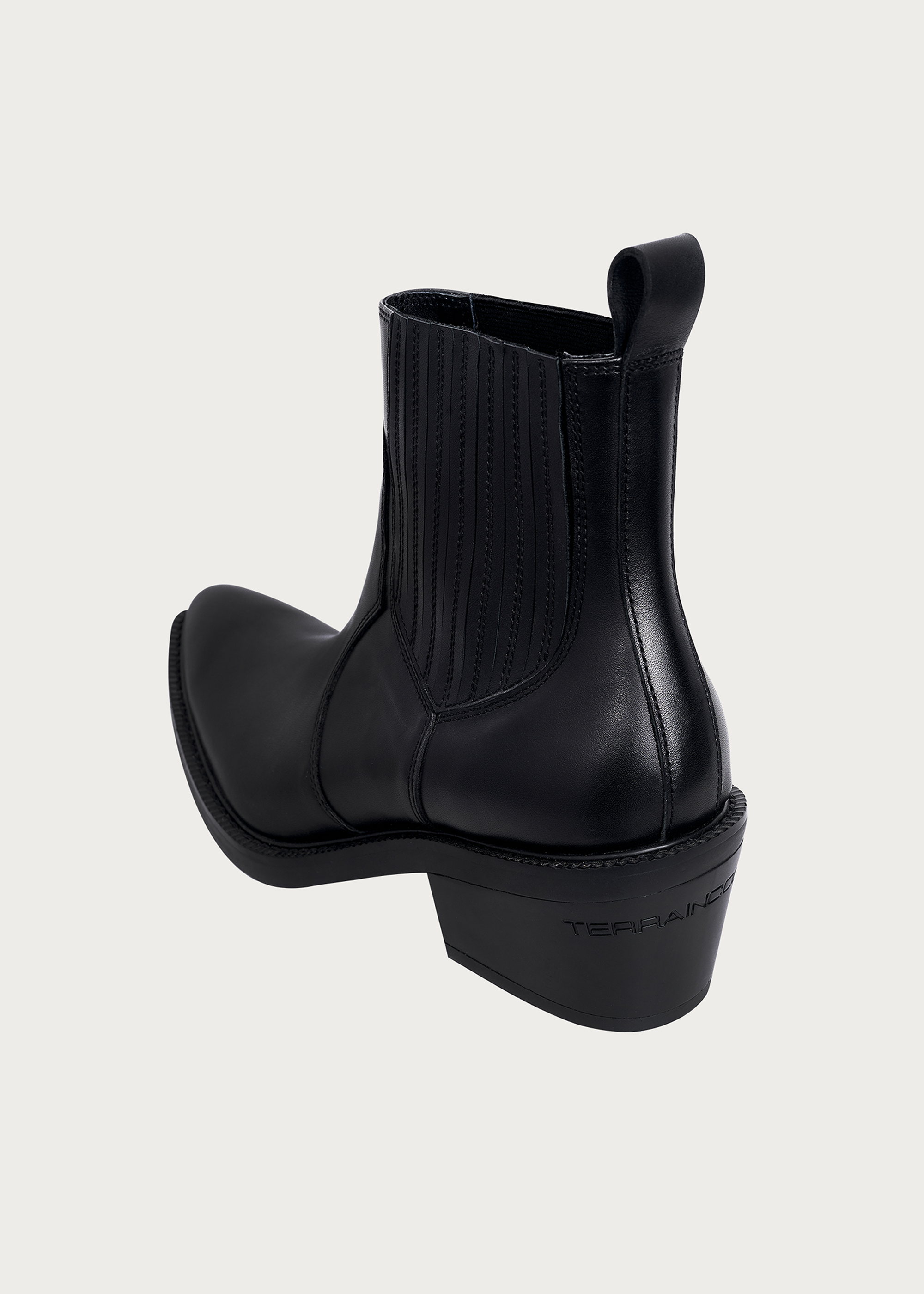 Chelsea boots Pointed-toe Calfskin Obsidian black