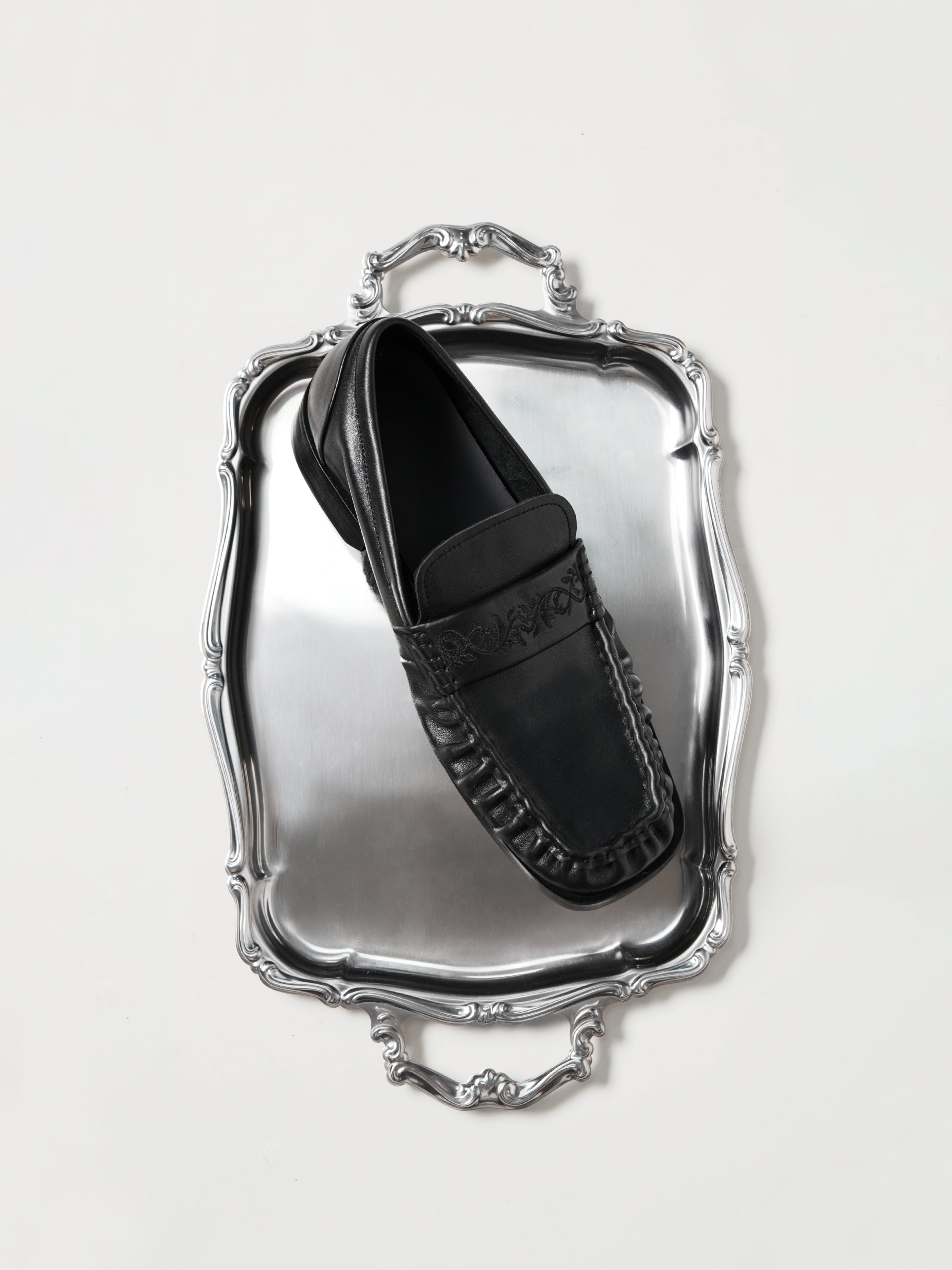 Vine Square-Toe Engraved Leather Loafers Black