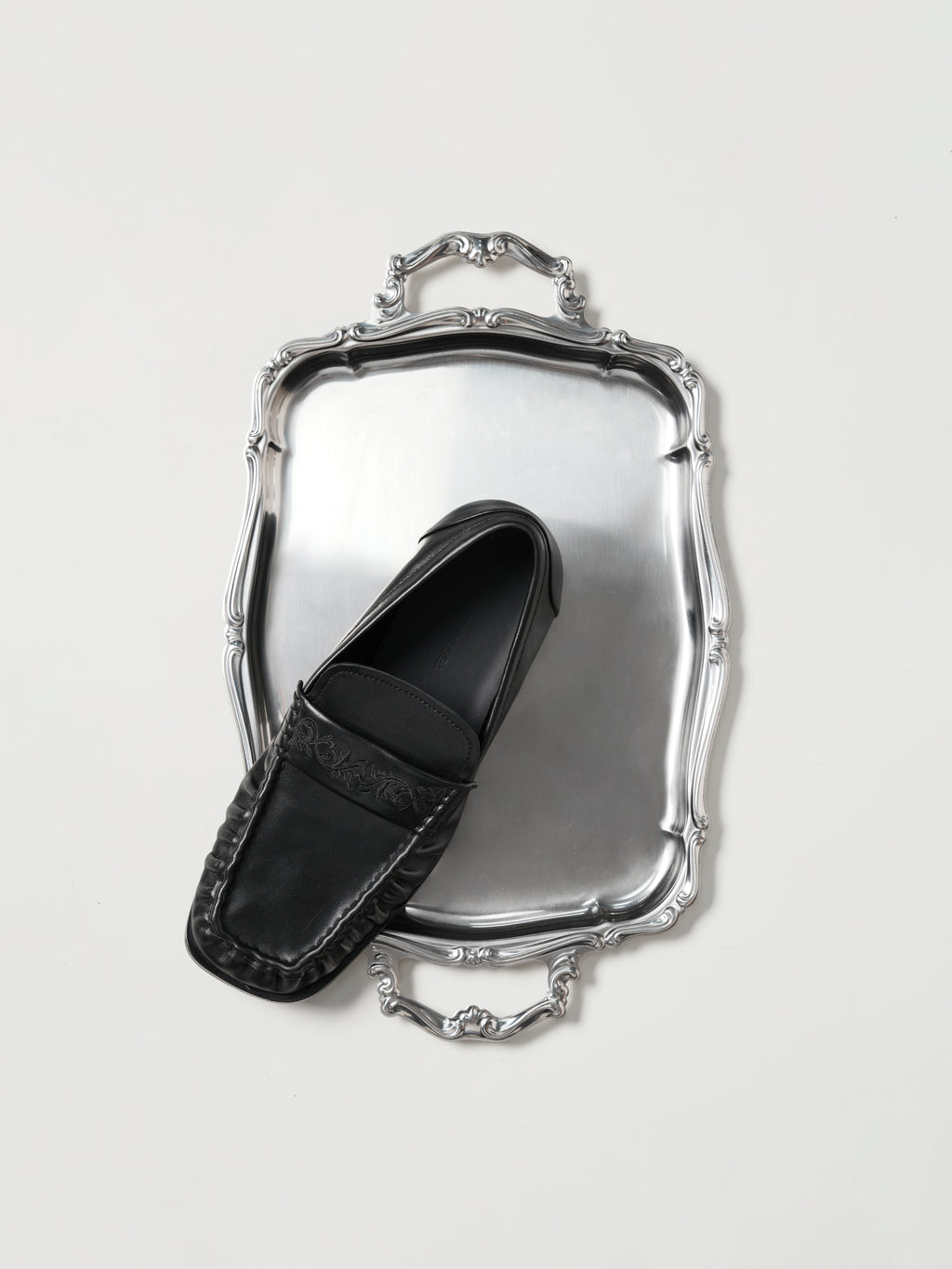 Vine Square-Toe Engraved Leather Loafers Black