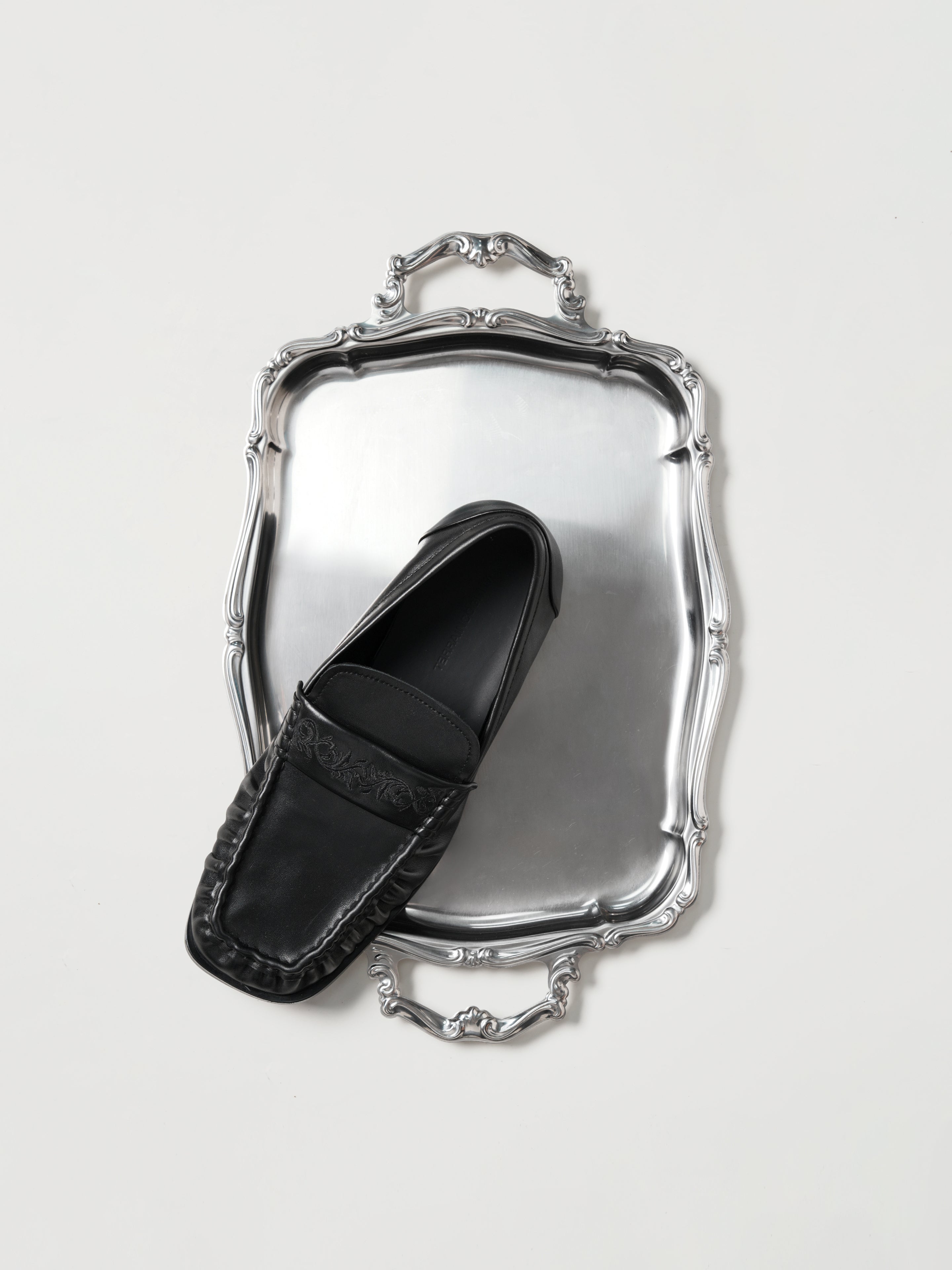 Vine Square-Toe Engraved Leather Loafers Black