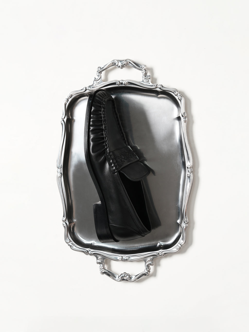 Vine Square-Toe Engraved Leather Loafers Black