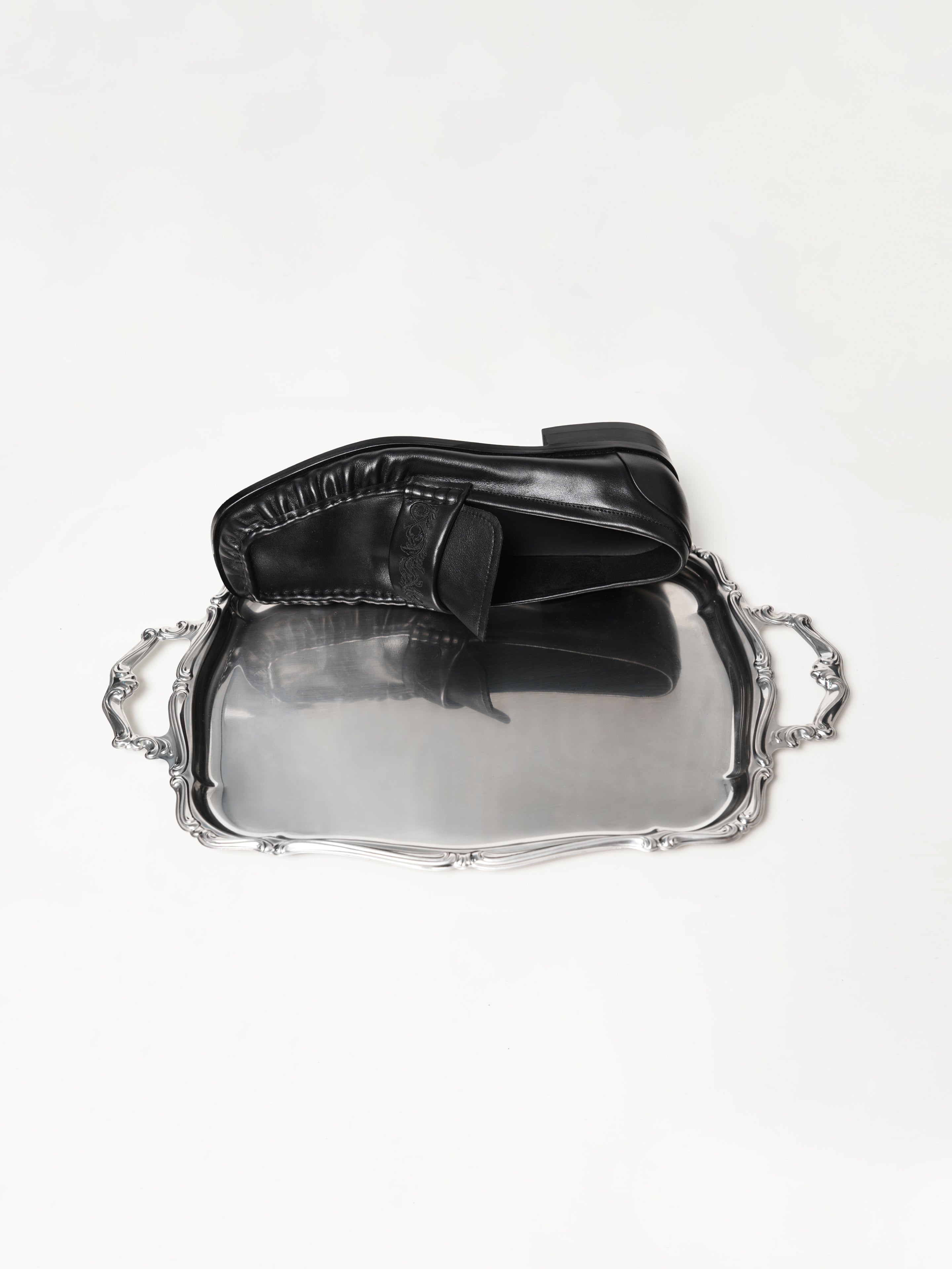 Vine Square-Toe Engraved Leather Loafers Black