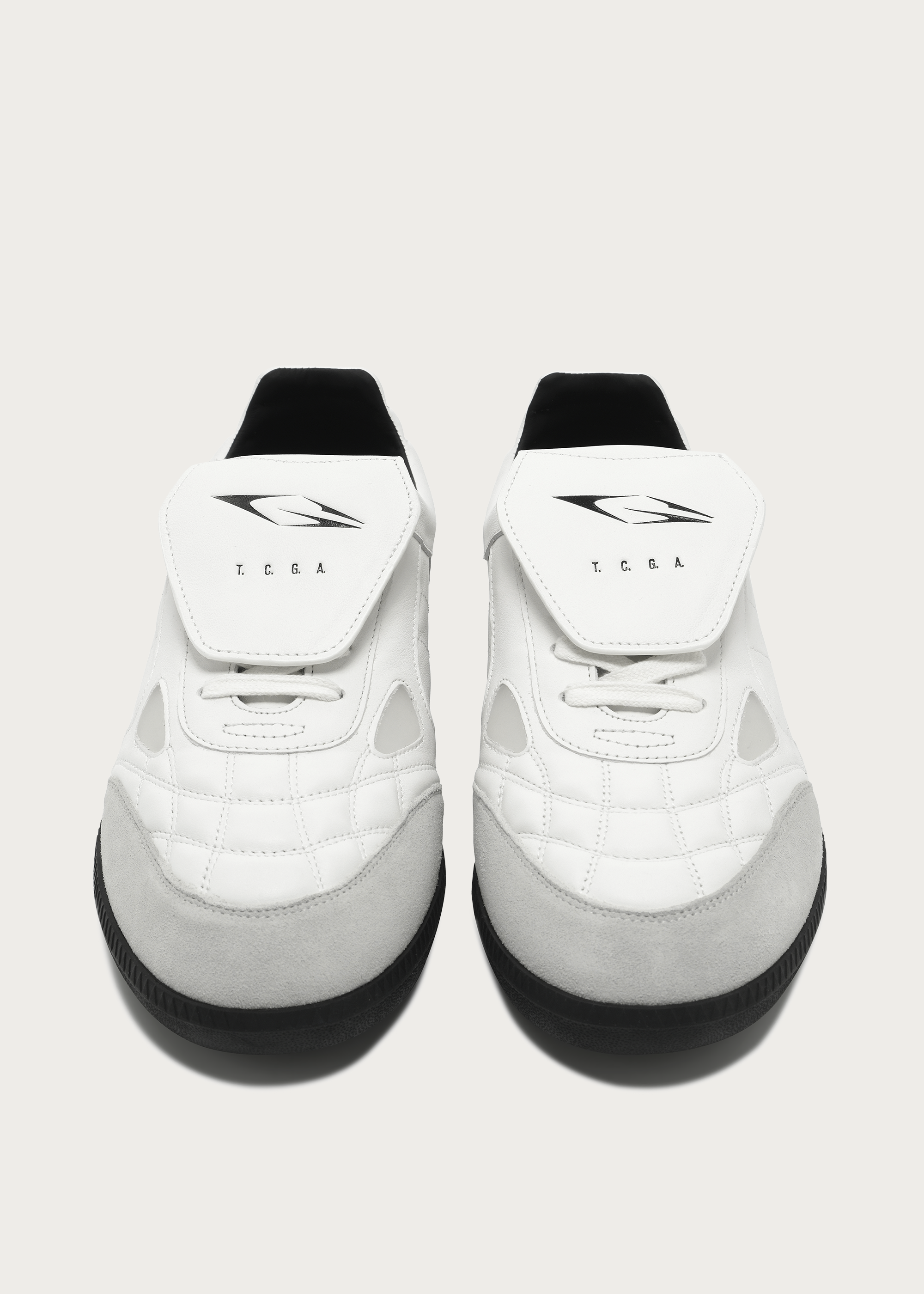 Ramble Empty space white