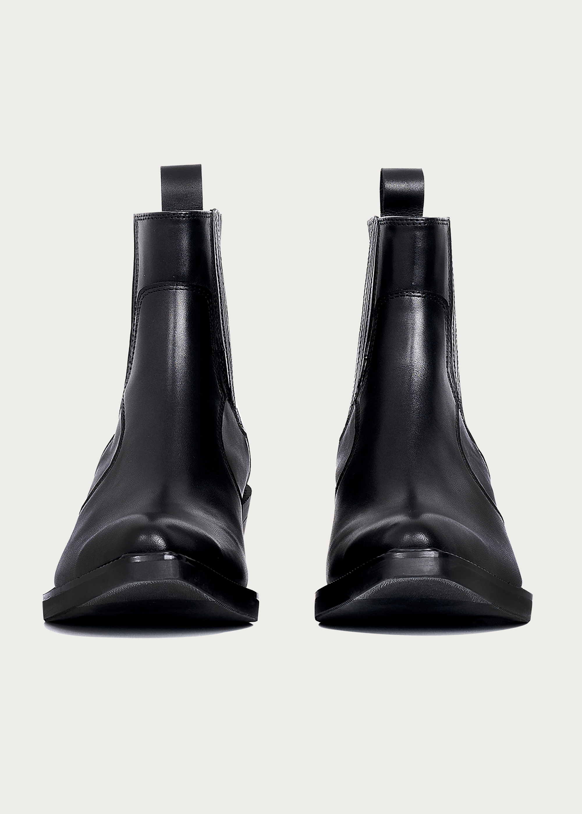 Chelsea boots Pointed-toe Calfskin Obsidian black