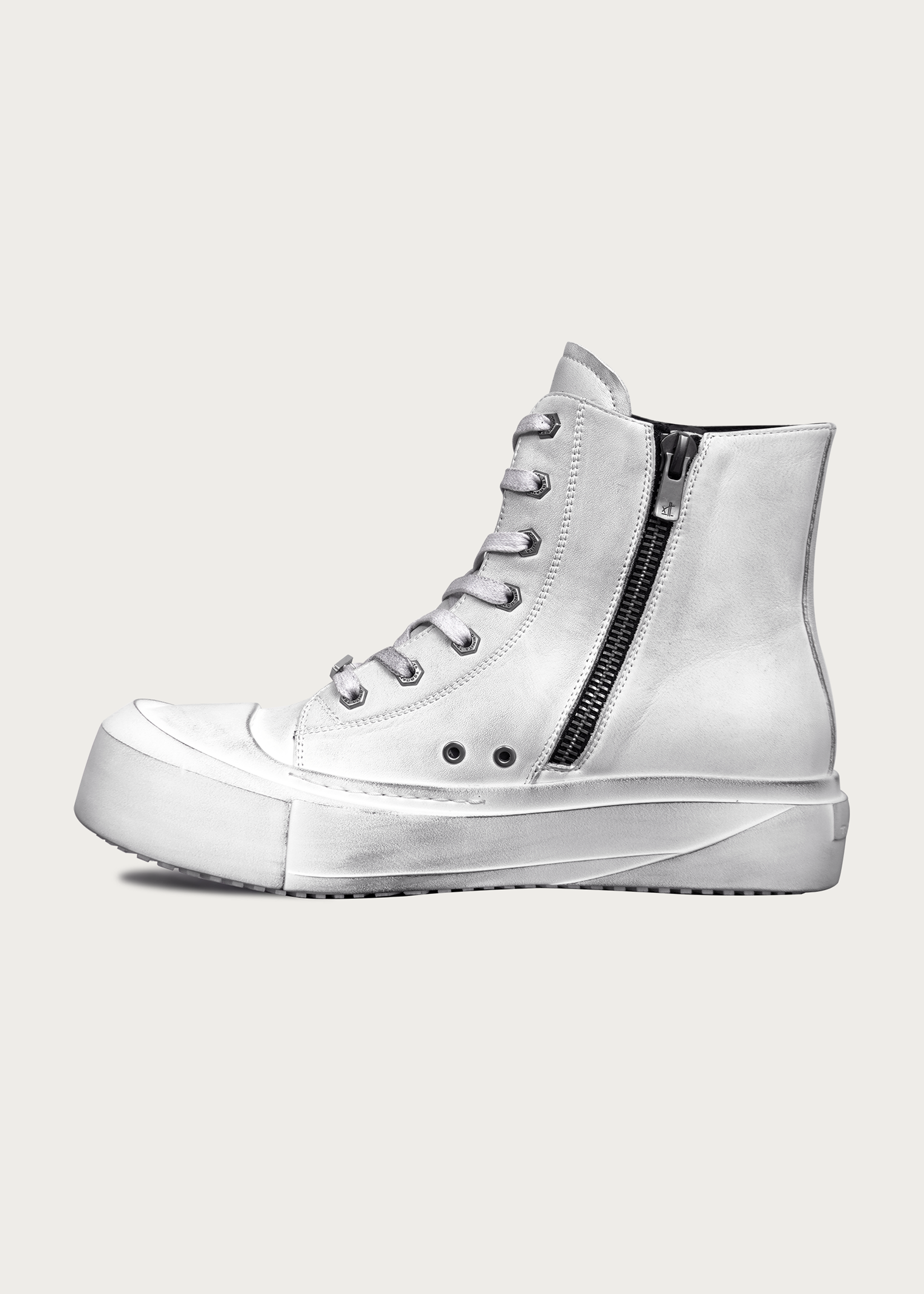 Lake moon skateboard shoes Dirty white