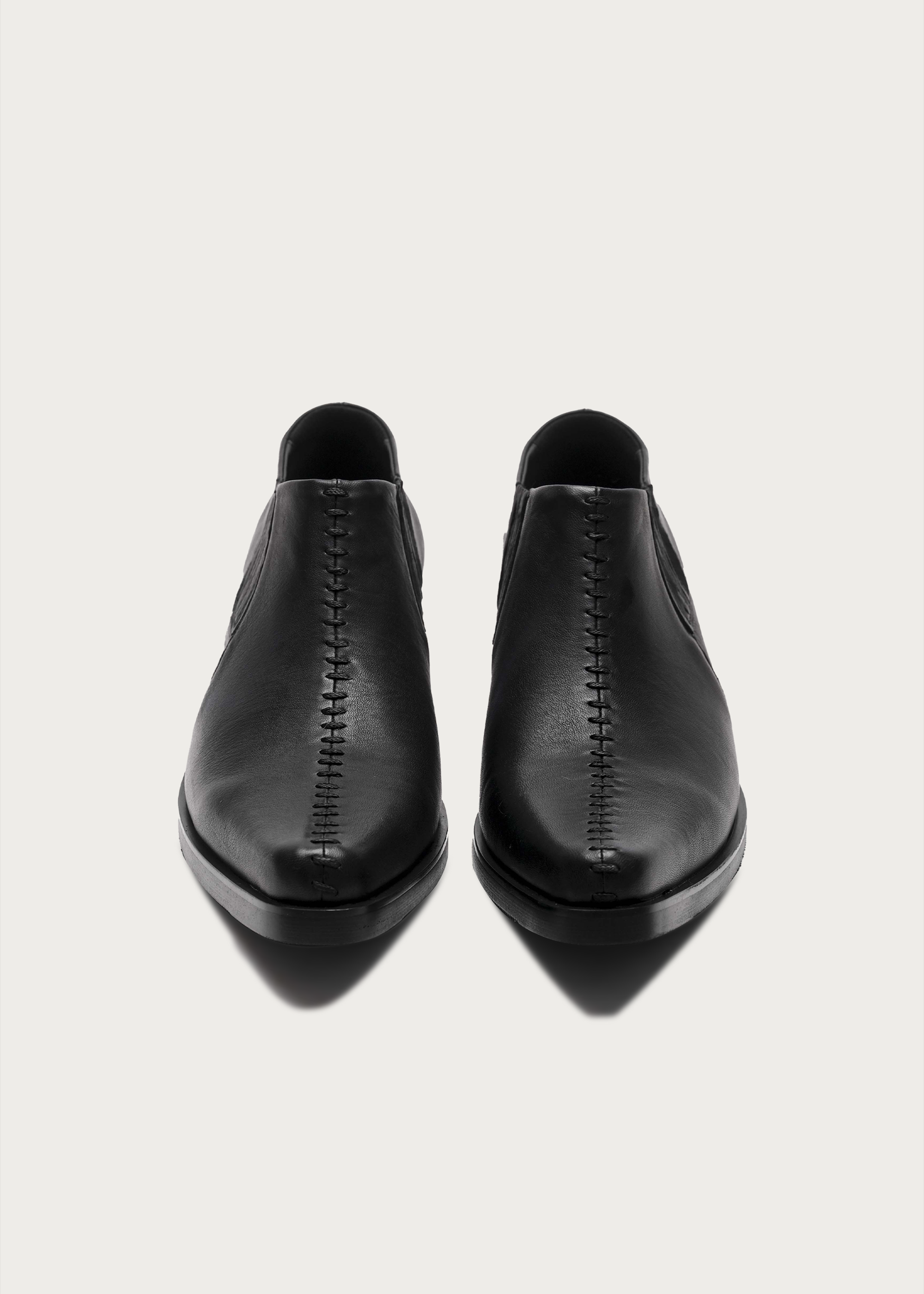 Front Stitch Leather Boots Black