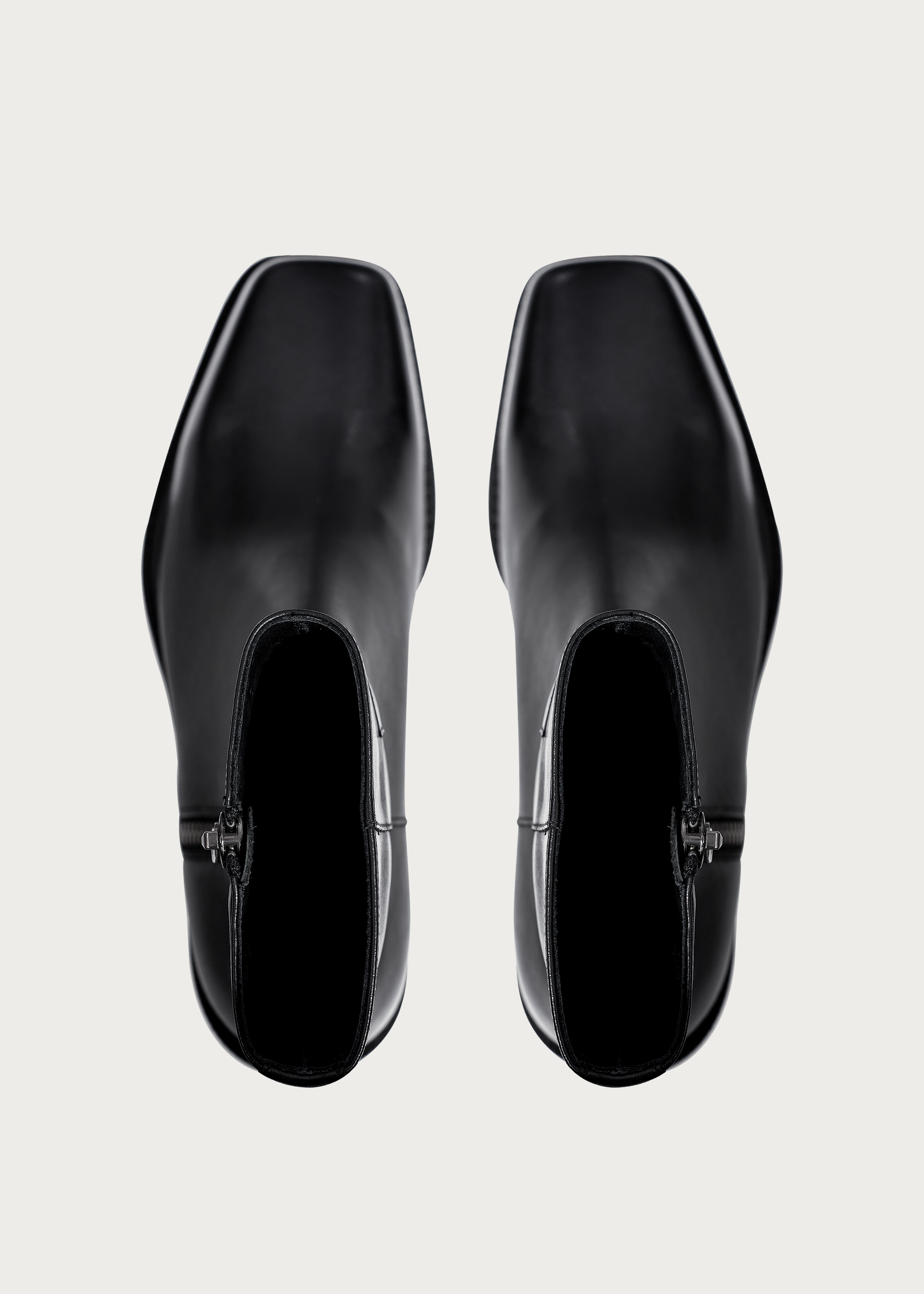 Chelsea boots Square-toe Black